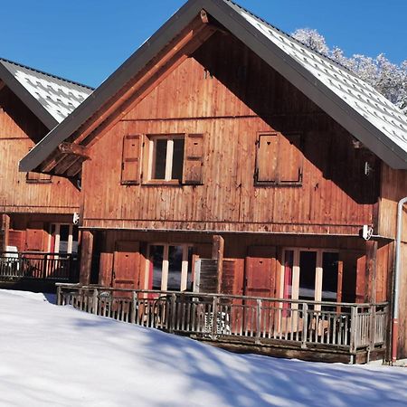 Chalet Moeki Acces Piscine Sauna Les Deserts  Exterior photo