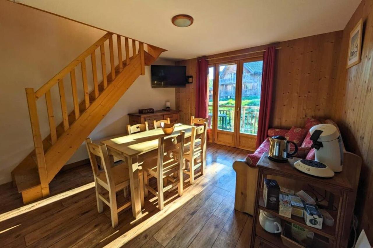 Chalet Moeki Acces Piscine Sauna Les Deserts  Exterior photo